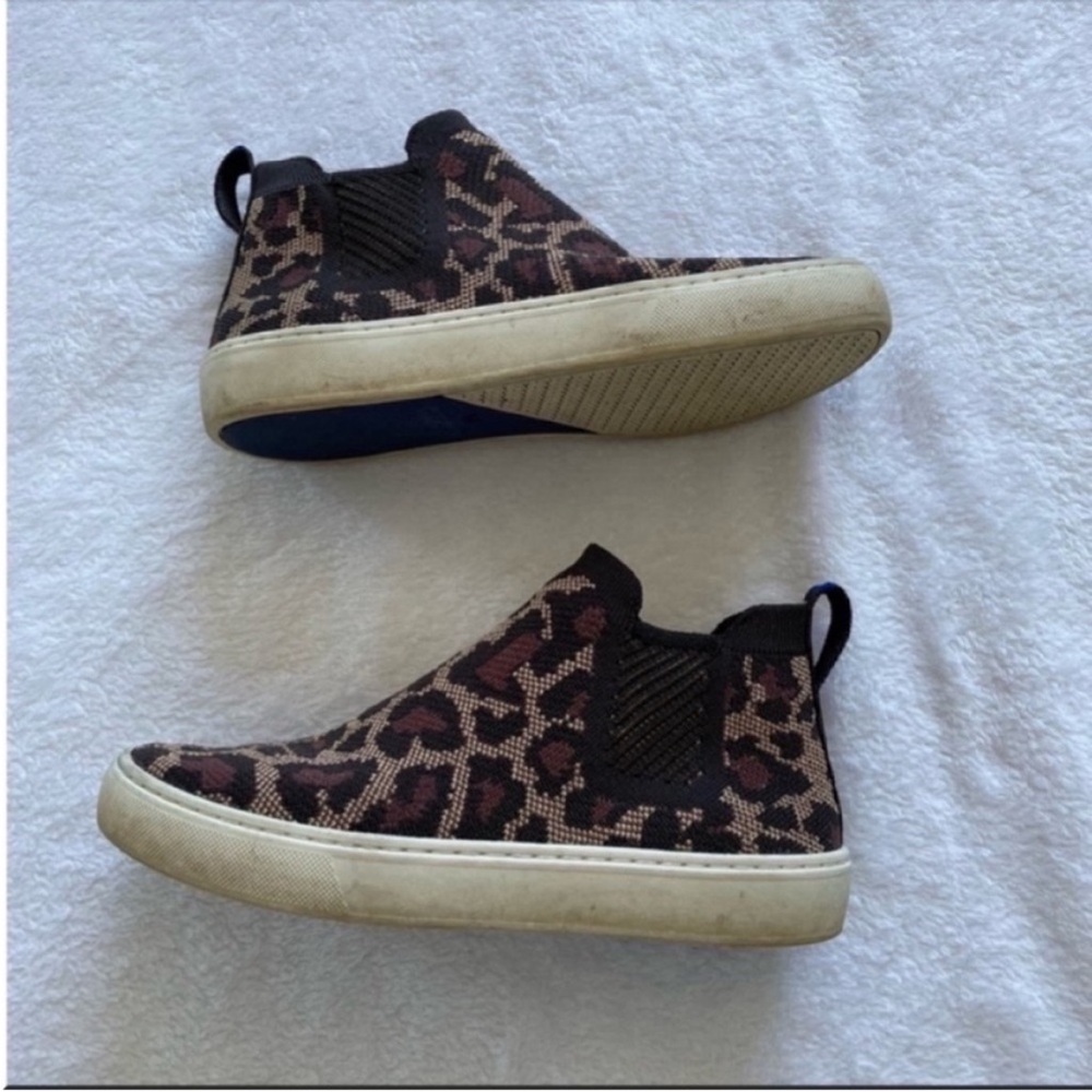 Rothys Limited Edition Wildcat Print Chelsea Boots - Picture 8 of 9